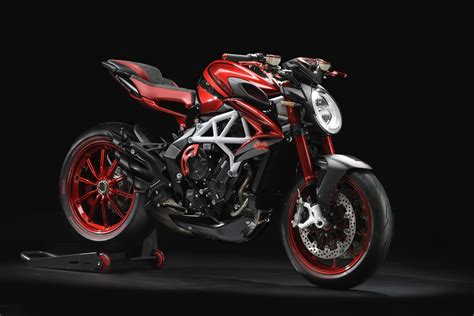 mv agusta naked|MV Agusta Brutale 800 RR in test